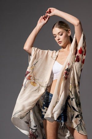 GRAPHIC FLORAL PRINT KIMONO OVERLAYER TOP WITH SIDE SLITS