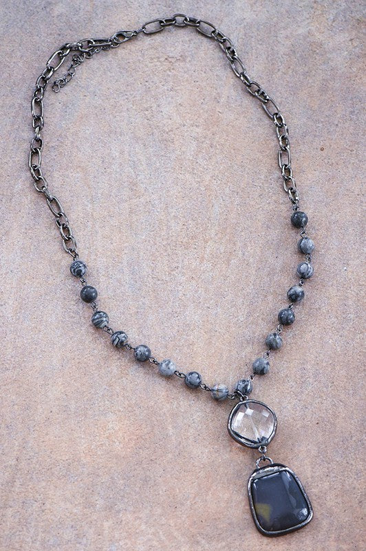 STONE BEAD CHAIN W/ PENDANT (GRAY) WITH LOBSTER CLAW CLOSURE
