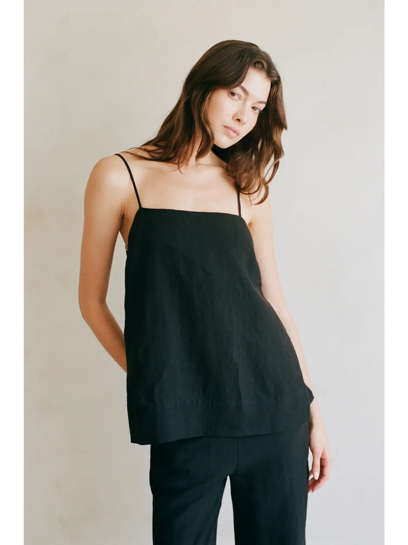 BLACK LINEN TOP WITH ADJUSTABLE SPAGHETTI STRAPS AND OPEN SIDES