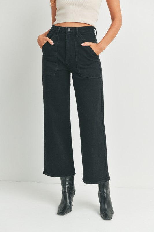 CROP LENGTH WIDE LEG PATCH POCKET JEANS (BLACK)