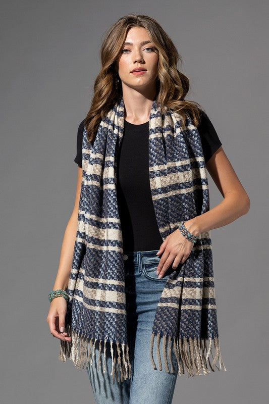 OBLONG SCARF WITH FRINGE (BLUE PLAID)