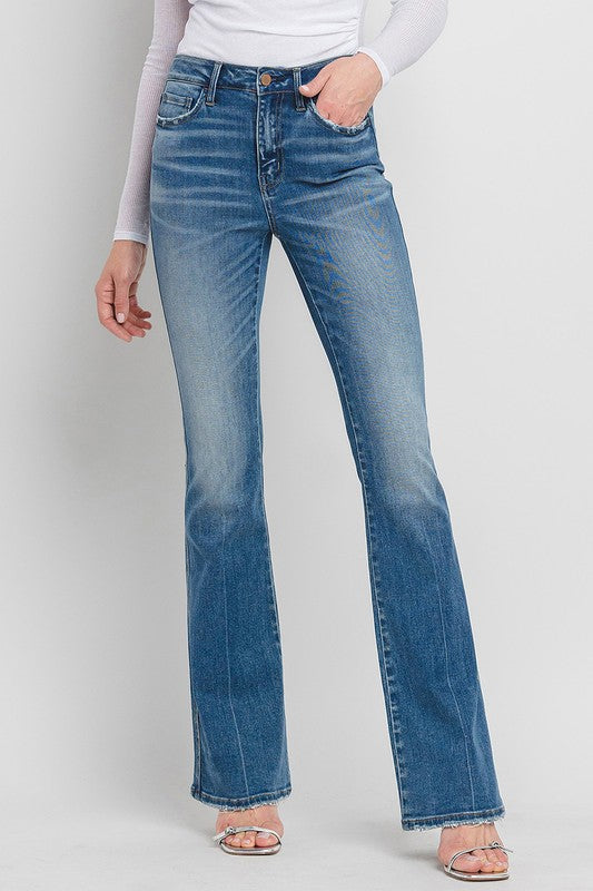 HIGH RISE BOOTCUT JEANS  (MED WASH)