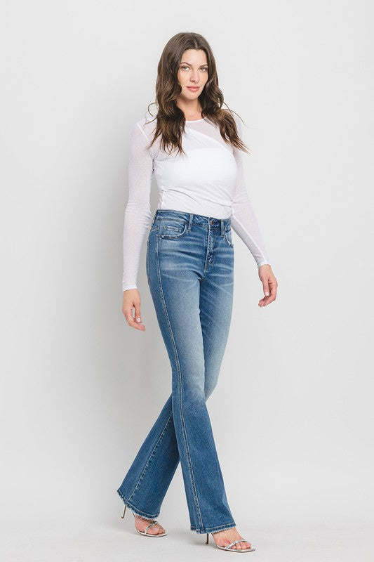 HIGH RISE BOOTCUT JEANS  (MED WASH)