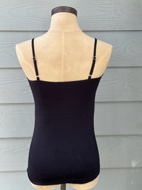 Camisole with adjustable straps in black 