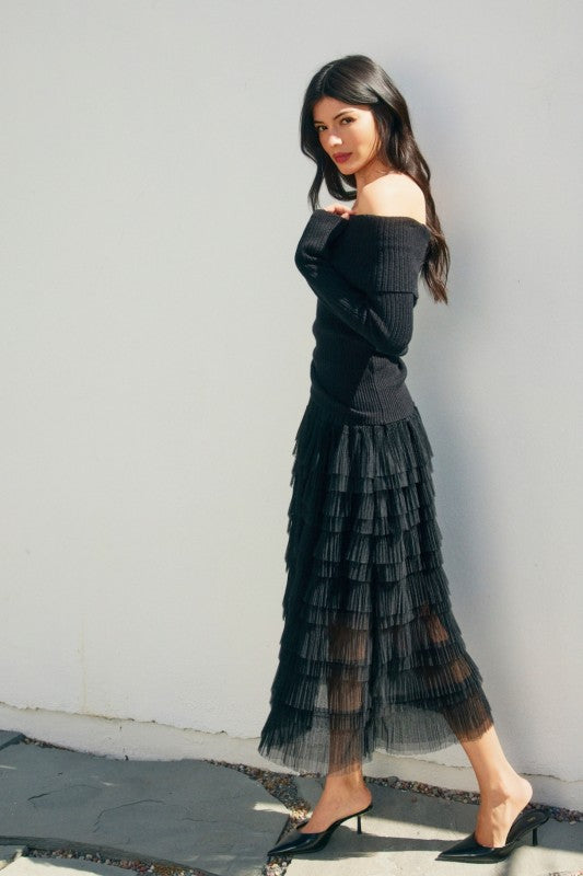 TIERED MICRO-PLEAT MAXI SKIRT (BLACK)