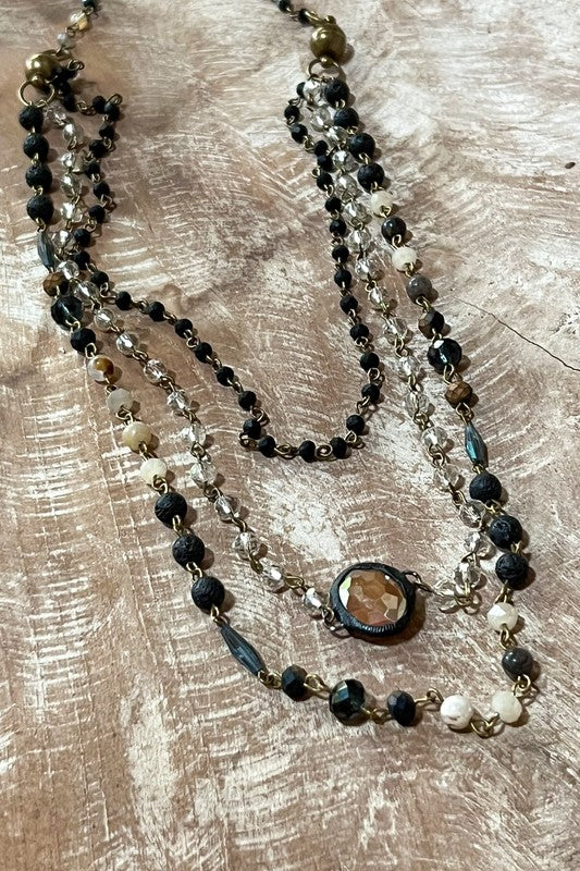 LAYERED JUSTINA NECKLACE (navy) made with natural stones