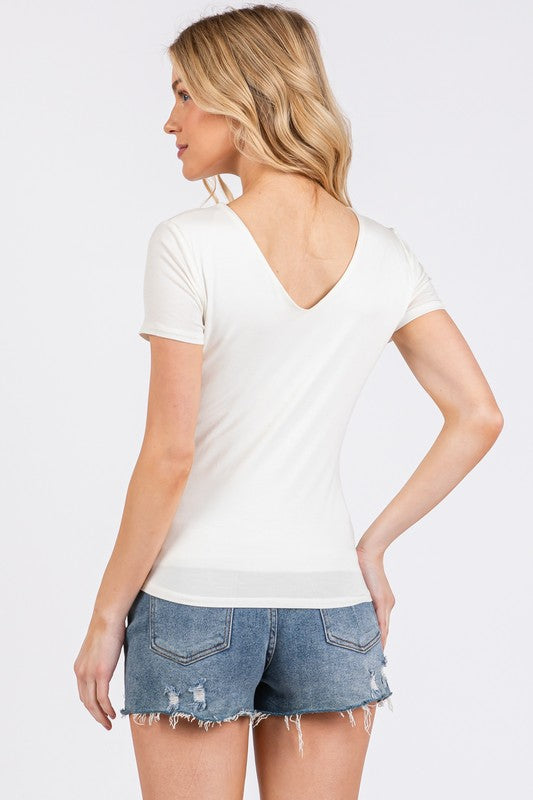 SHORT SLEEVED LINED V-NECK TEE (IVORY)