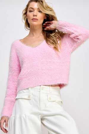 CROP LENGTH FUZZY SWEATER (PINK)