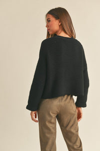 CABLE KNIT CROP SWEATER W/ CUFFED SLEEVE in black