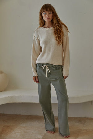 LONG SLEEVED CREW NECK PULLOVER SWEATER (IVORY)