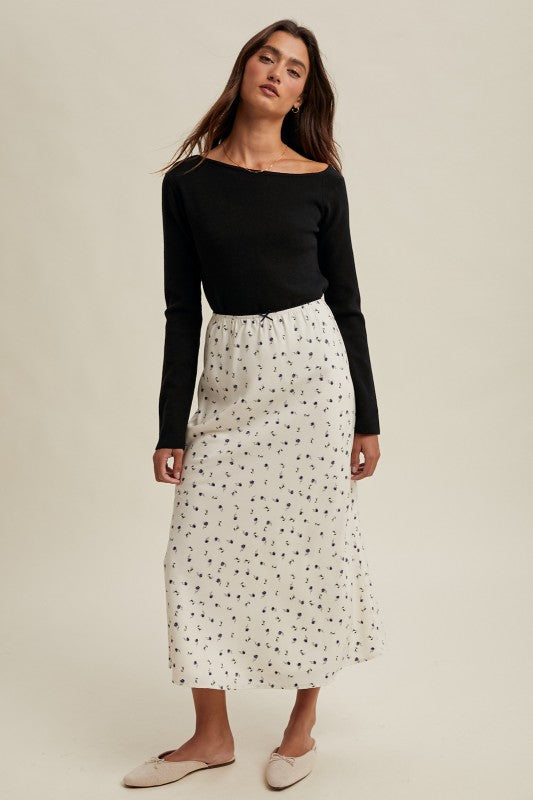 ONE SHOULDERED PULLOVER SWEATER IN BLACK