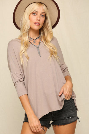 LOOSE FIT V-NECK TEE (COFFEE) with drop shoulders and 3/4 sleeves