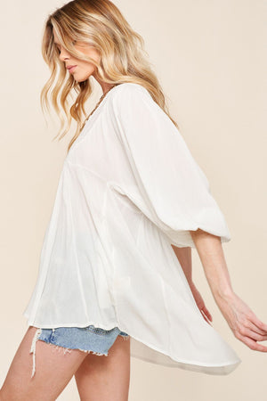 BABYDOLL STYLE BOHO TOP in off-white with balloon sleeves and lace inset across bodice and back